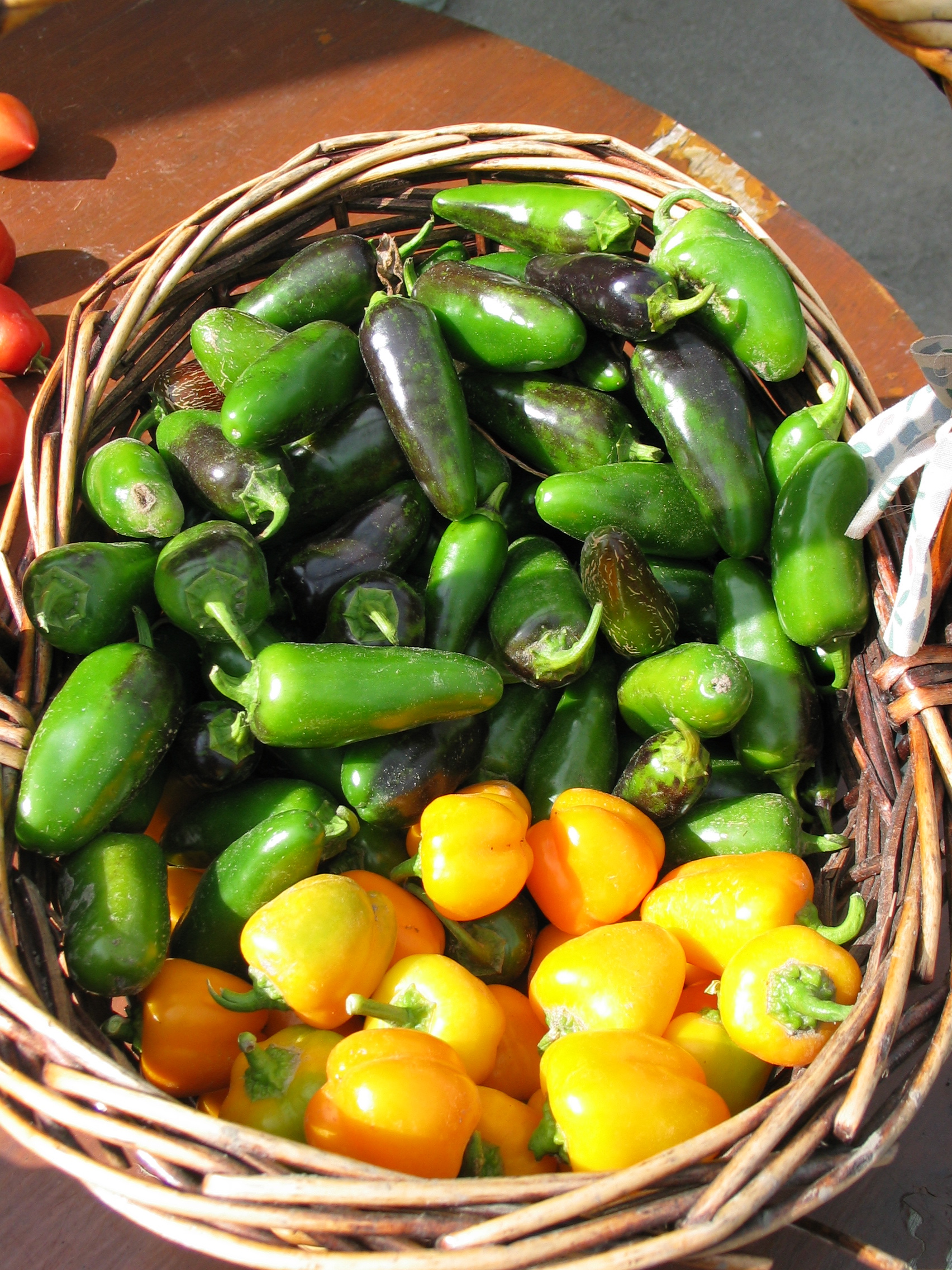 Jalapeno + petit poivrons jaune