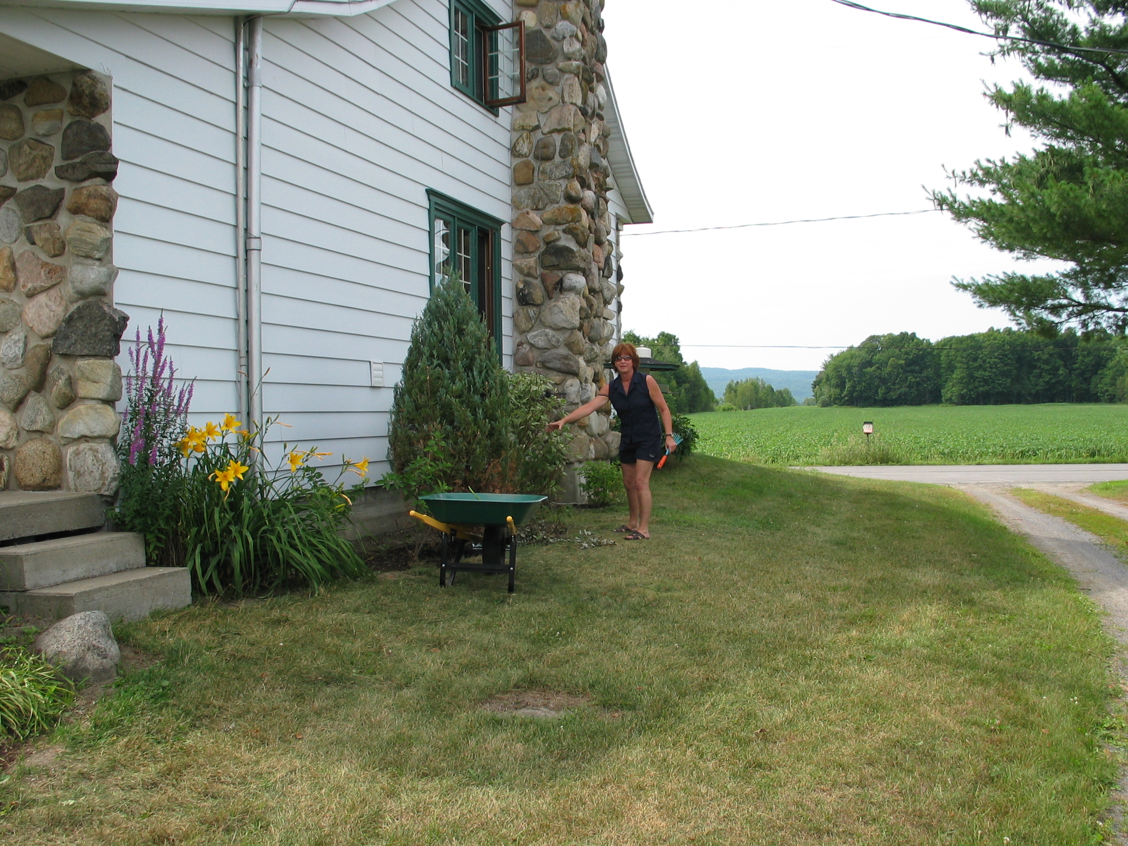 Côté Nord Est de la maison